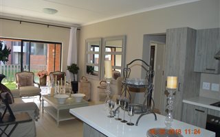 2 Bedroom Apartment in Carlswald North Estate