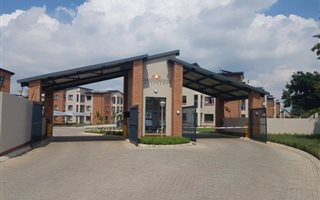 2 Bedroom Apartment in Ravenswood