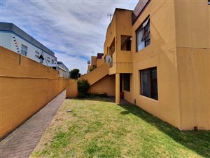 1 Bed Apartment in Ferndale