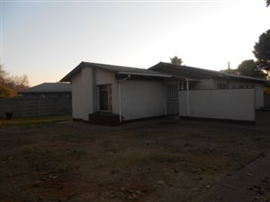 3 Bedroom House in Vanderbijlpark CE2