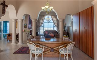 4 Bedroom House in Outeniqua Strand