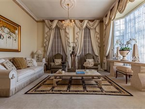 6 Bed House in Lynnwood Manor