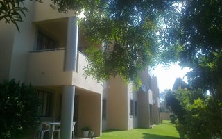 2 Bedroom Apartment in Weltevreden Park