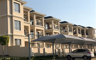 2 Bedroom Apartment in Carlswald North Estate