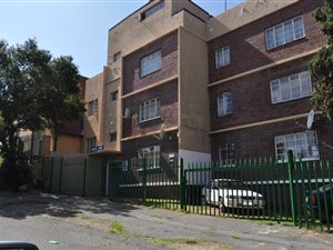 1.5 Bed Flat in Linmeyer