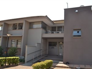 195 m² Office Space in Nieuw Muckleneuk