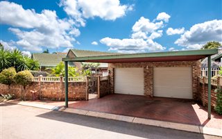3 Bedroom Townhouse in Doornpoort and surrounds