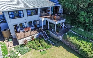4 Bedroom House in West Bank
