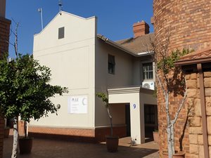 150 m² Commercial space in Hatfield