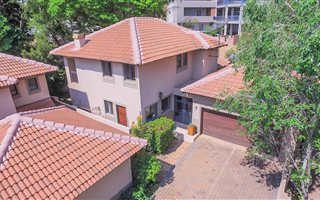 3 Bedroom Townhouse in Menlo Park