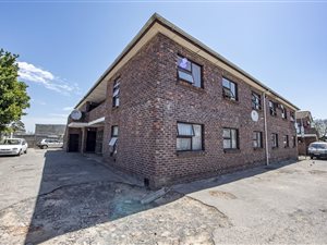 2 Bed Apartment in Kraaifontein Central
