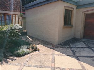 1 Bed Garden Cottage in Waverley