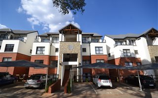 3 Bedroom Townhouse in Oakdene