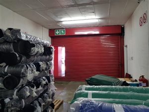 370 m² Industrial space in Mayville
