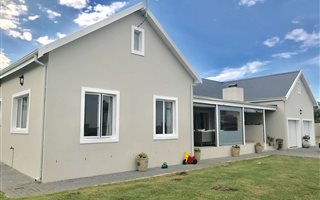 3 Bedroom House in Lovemore Heights
