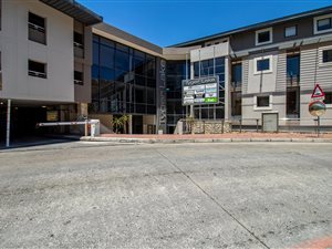 1 Bed Apartment in Tyger Valley