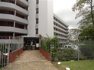 2 Bed Apartment in Pinetown Central