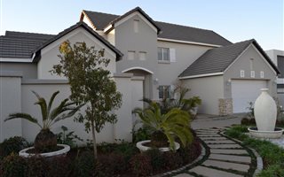 4 Bedroom House in Midlands Estate