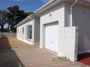 3 Bed House in Belmont Park