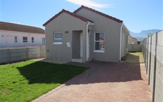 2 Bedroom House in Broadlands