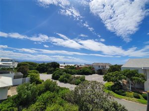 811 m² Land available in Seaside Longships