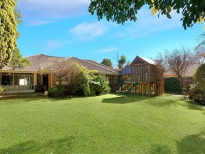 4 Bed House in Greenside