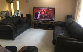 4 Bedroom House in Sunward Park