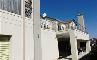 4 Bedroom House in Woodmead