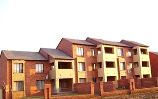 2 Bedroom Townhouse in Eco Park