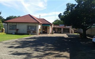 Commercial space in Three Rivers