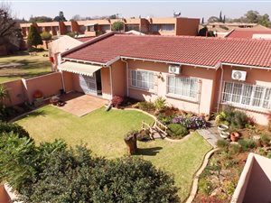 3 Bed Townhouse in Selcourt