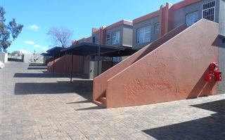 1 Bedroom Townhouse in Delarey