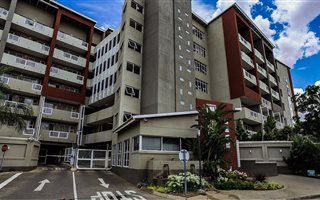 2 Bedroom Apartment in Universitas