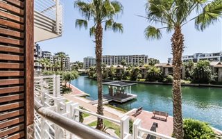 3 Bedroom Apartment in Waterfront