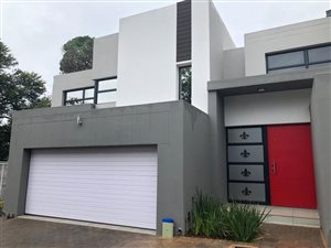 3 Bed Duplex in Menlo Park
