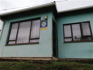 3 Bed House in Newlands West