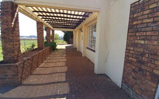 2 ha Farm in Pomona