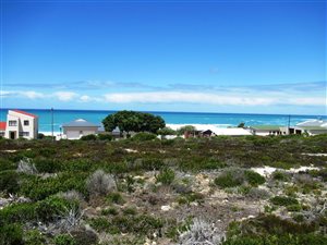 766 m² Land available in Struisbaai