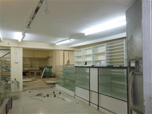 100 m² Commercial space in Overport