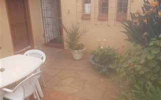 4 Bedroom House in Ridgeway