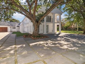 4 Bed House in Erasmusrand
