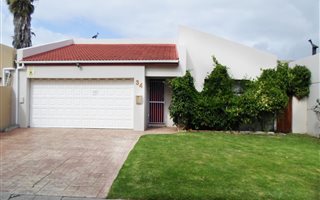3 Bedroom House in Parklands
