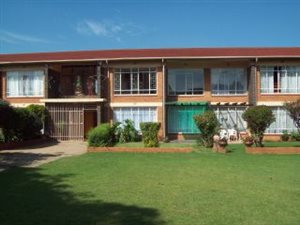 2 Bed Flat in Farrarmere
