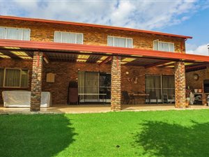 4 Bed Duplex in Wingate Park