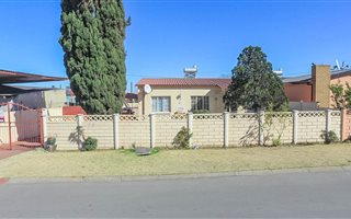 3 Bedroom House in Riverlea