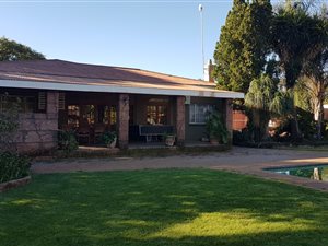 3 Bed House in Kameeldrift West