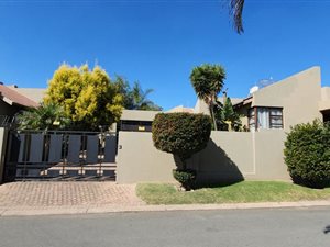 3 Bed Cluster in North Riding
