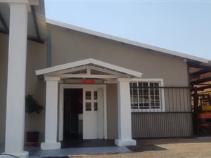400 m² Office Space in Irene