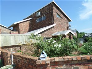 2 Bed House in Grimbeek Park