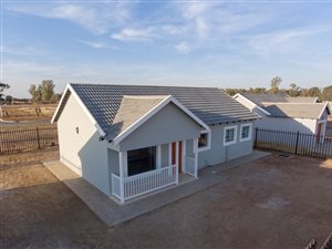 3 Bed House in Bloemspruit